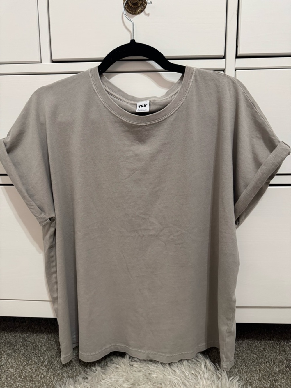 TNA - Aritzia - Sprawl Tee in Light Taupe